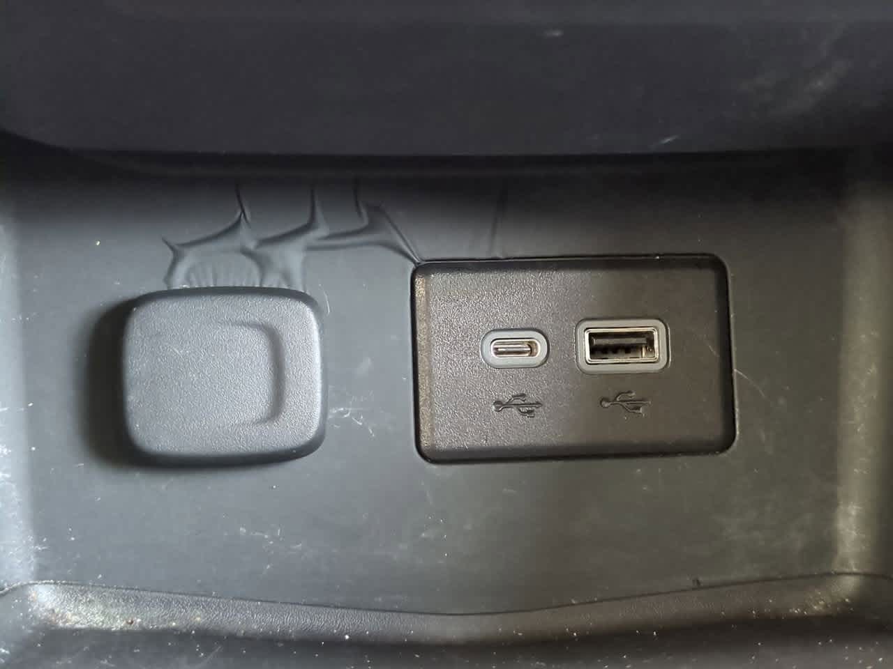 Thumbnail: 2023 GMC Acadia - 31