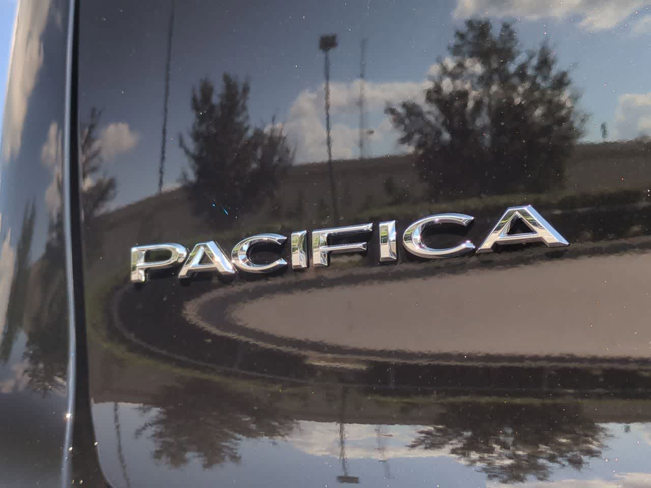 Thumbnail: 2026 Chrysler Pacifica - 13