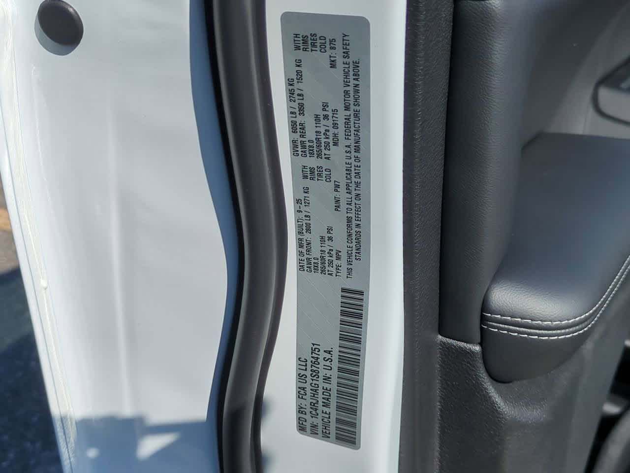 Thumbnail: 2025 Jeep Grand Cherokee - 37