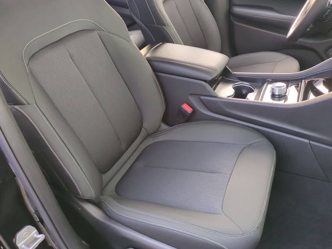 Thumbnail: 2025 Jeep Grand Cherokee L - 22