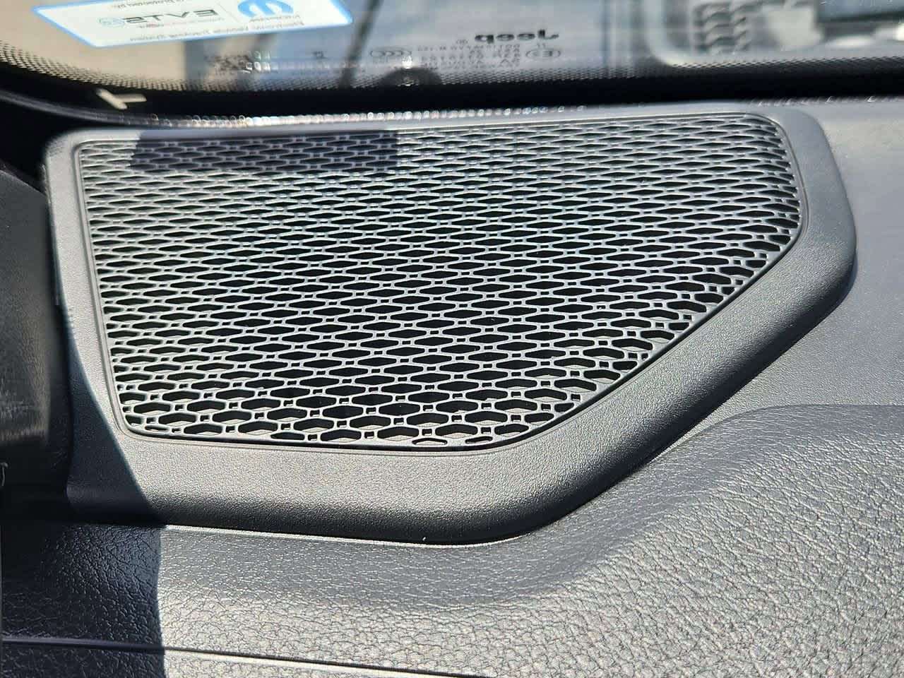 Thumbnail: 2025 Jeep Wrangler - 28
