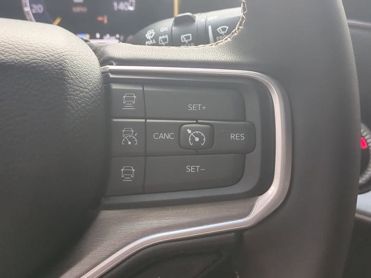 Thumbnail: 2025 Jeep Wagoneer - 25