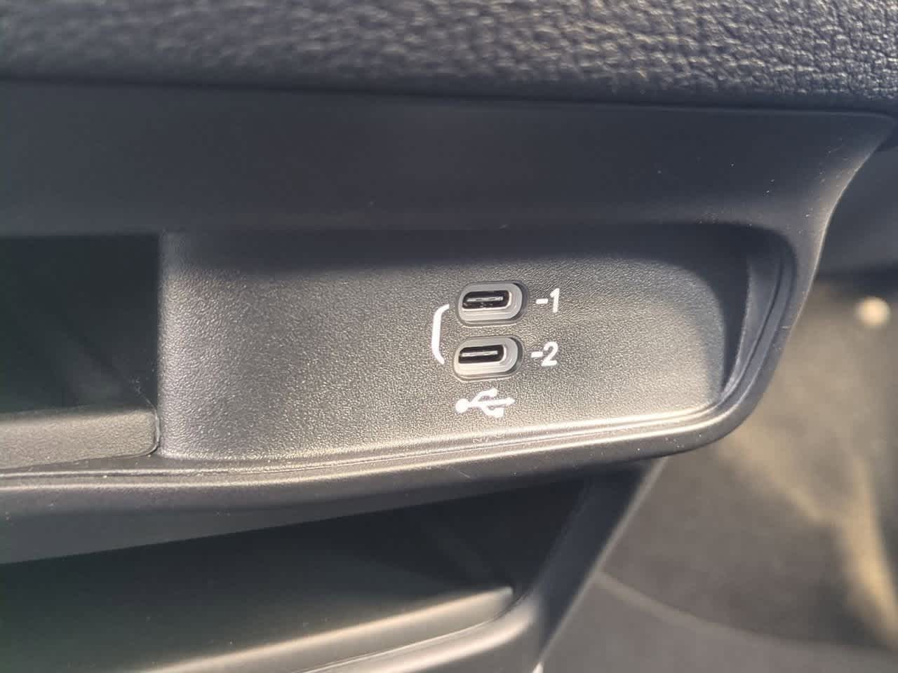 Thumbnail: 2026 Chrysler Pacifica - 32