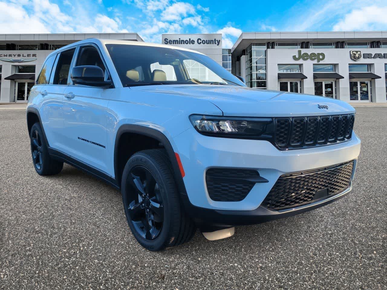 Thumbnail: 2025 Jeep Grand Cherokee - 2
