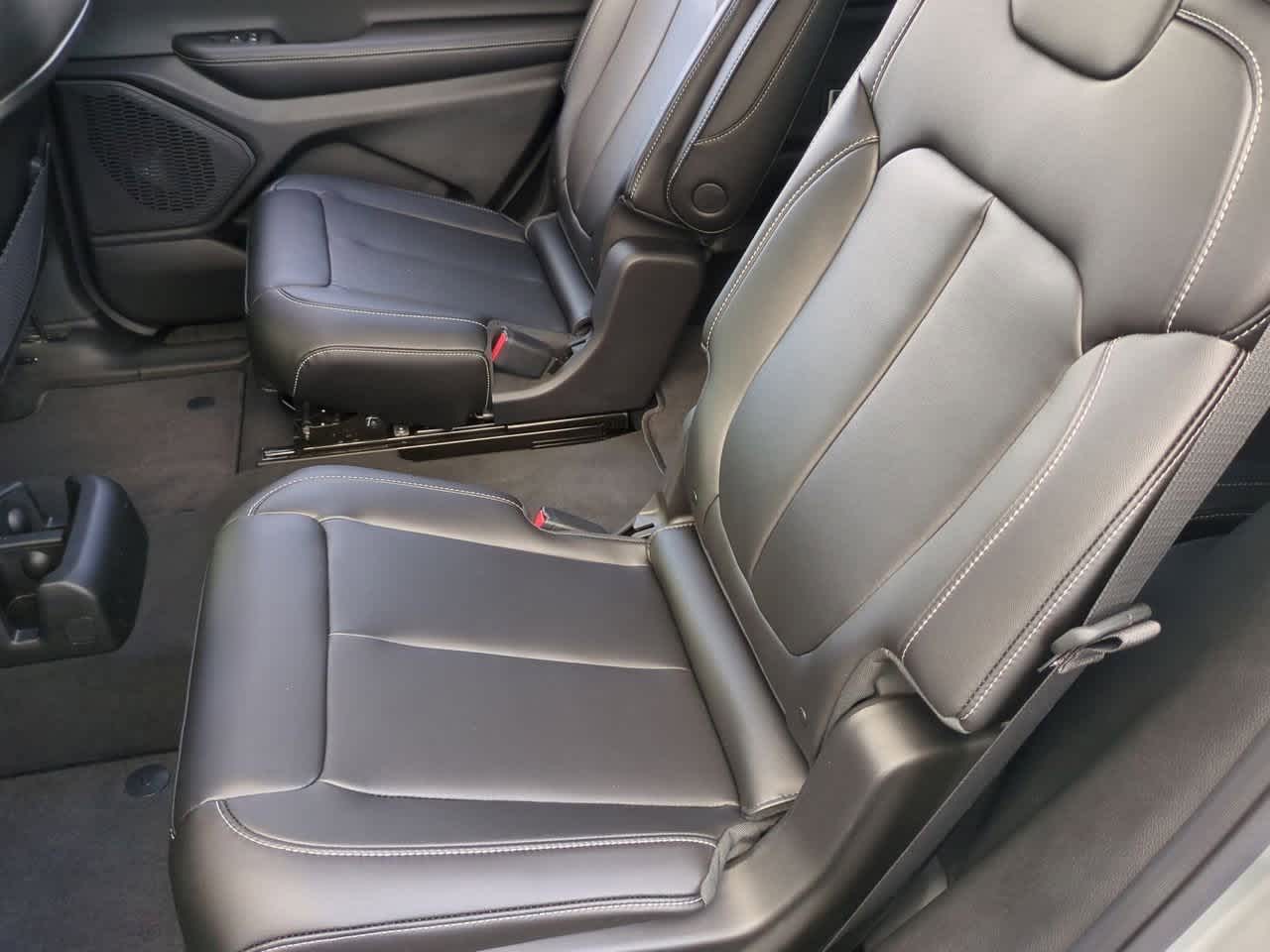 Thumbnail: 2025 Jeep Grand Cherokee L - 20