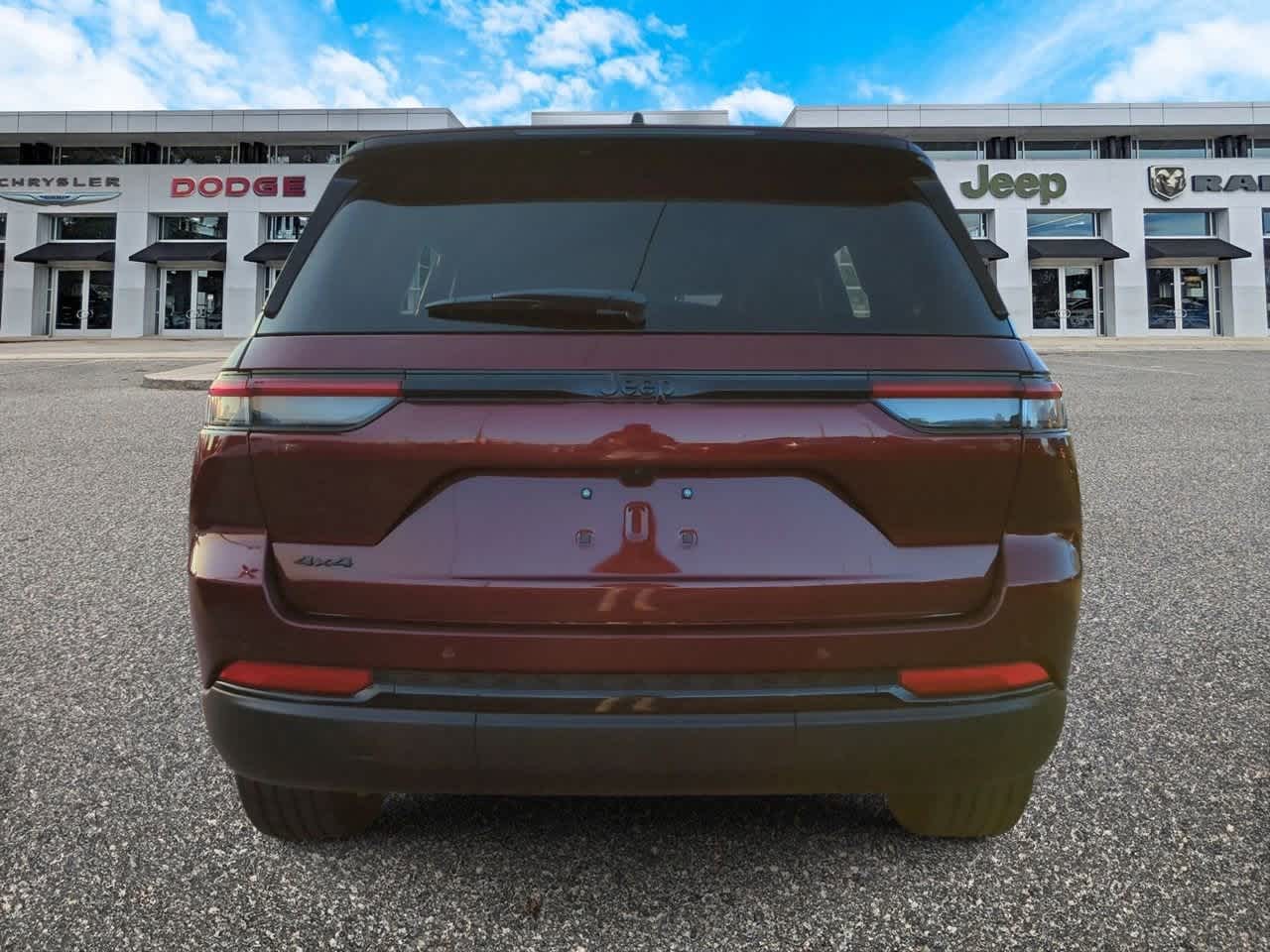 Thumbnail: 2025 Jeep Grand Cherokee - 7