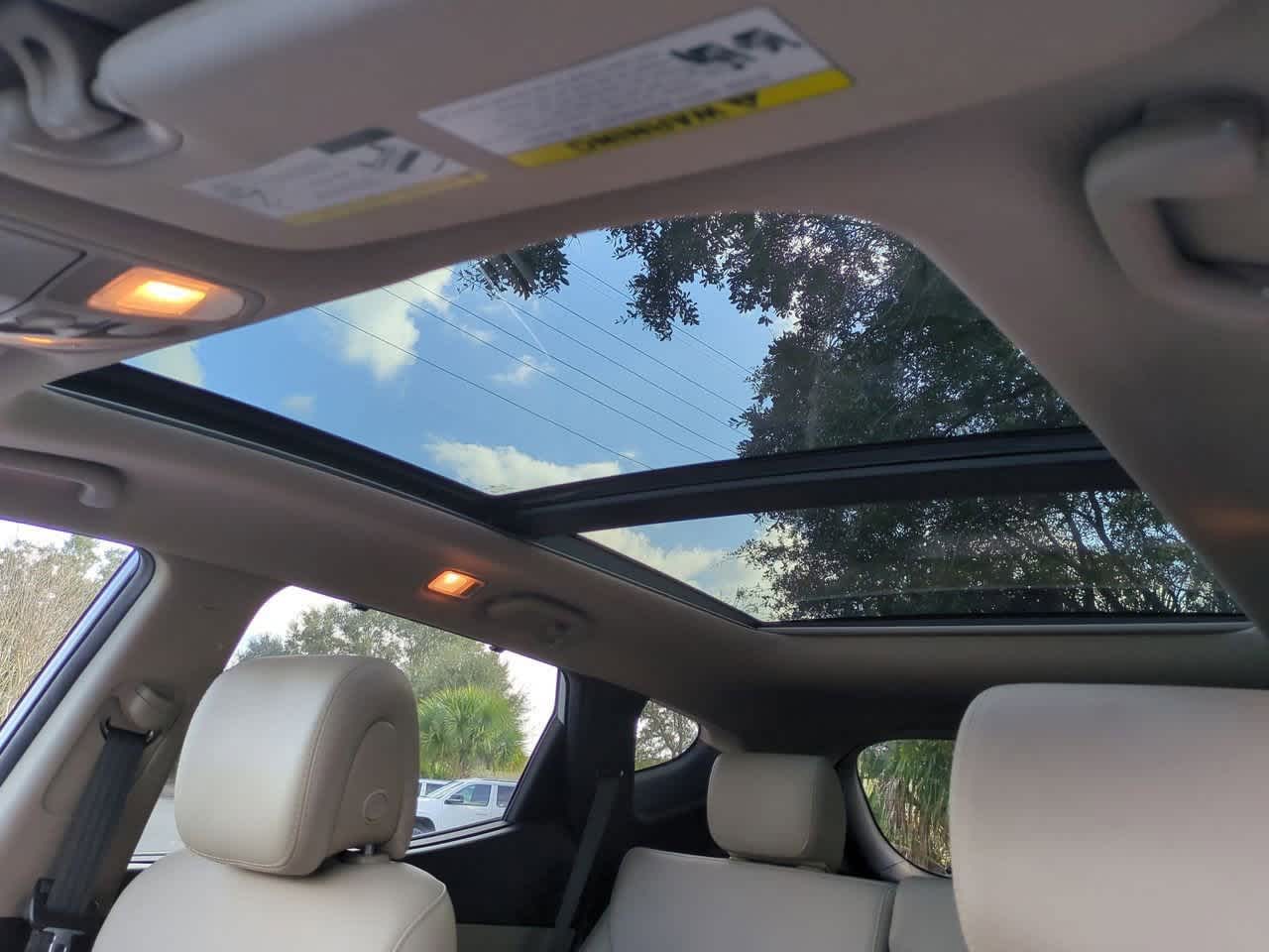 Thumbnail: 2017 Hyundai Santa Fe - 19