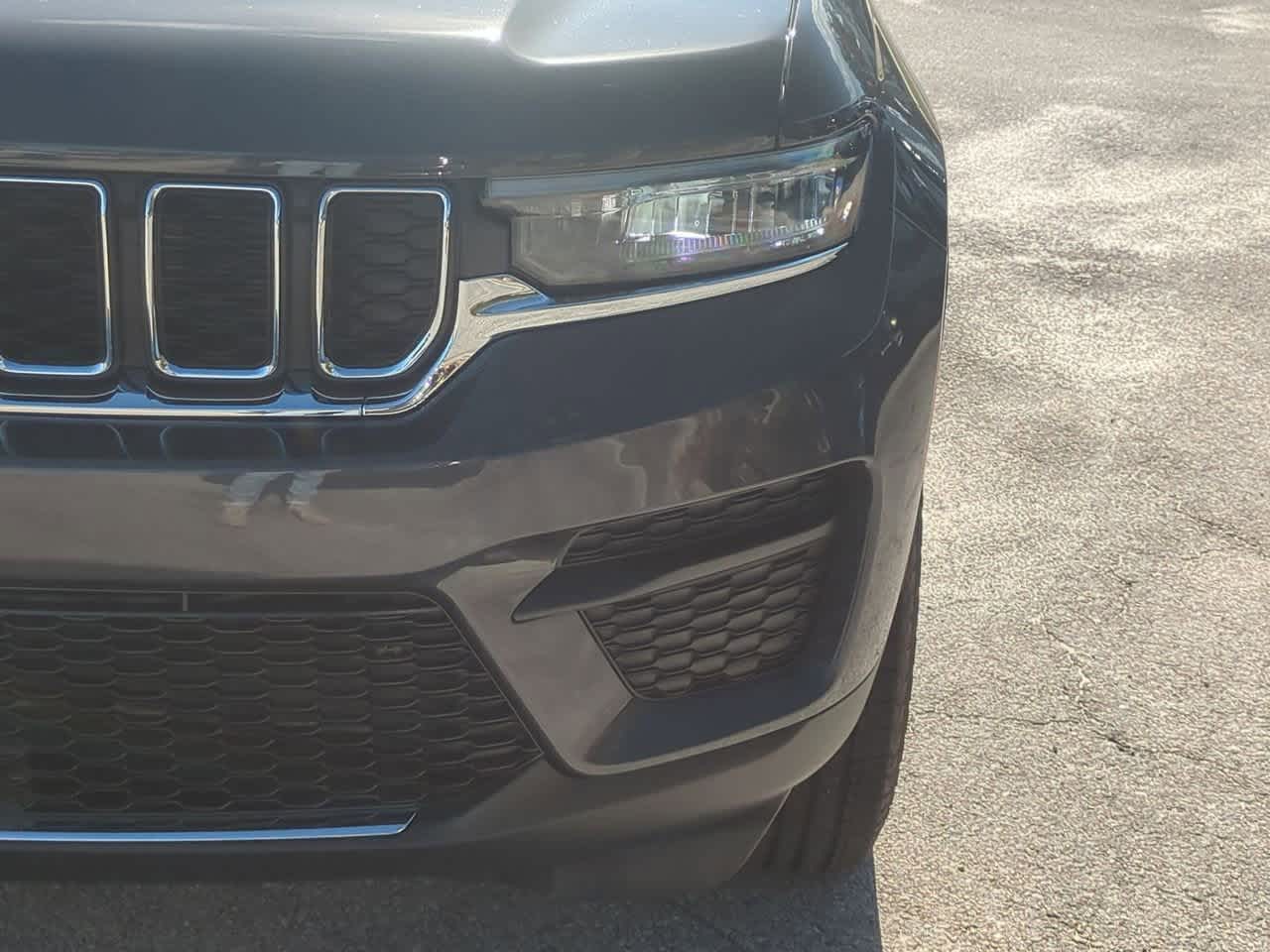 Thumbnail: 2025 Jeep Grand Cherokee - 11