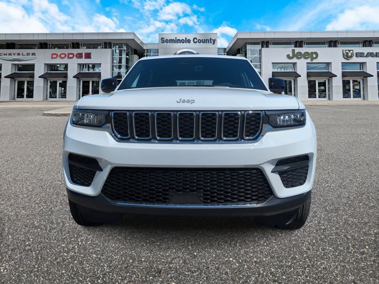 Thumbnail: 2026 Jeep Grand Cherokee - 3