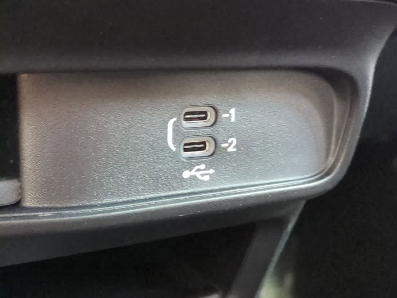 Thumbnail: 2026 Chrysler Voyager - 31