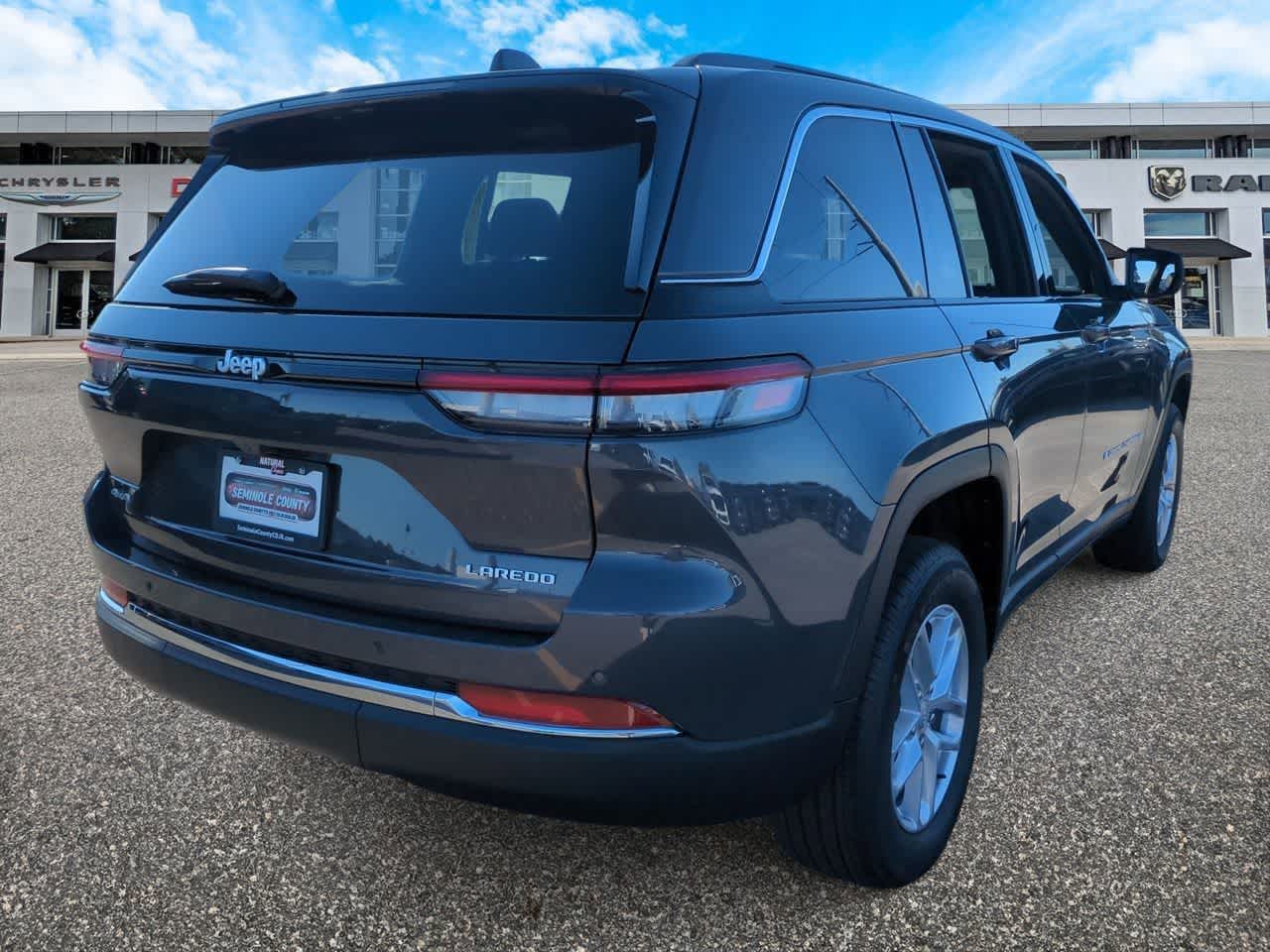 Thumbnail: 2025 Jeep Grand Cherokee - 8