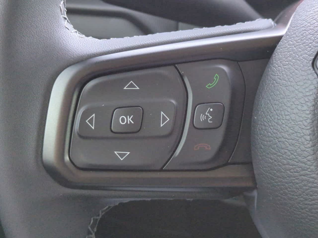 Thumbnail: 2025 Jeep Gladiator - 24