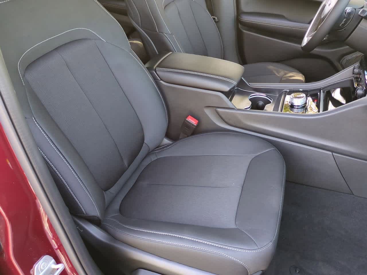 Thumbnail: 2025 Jeep Grand Cherokee - 22