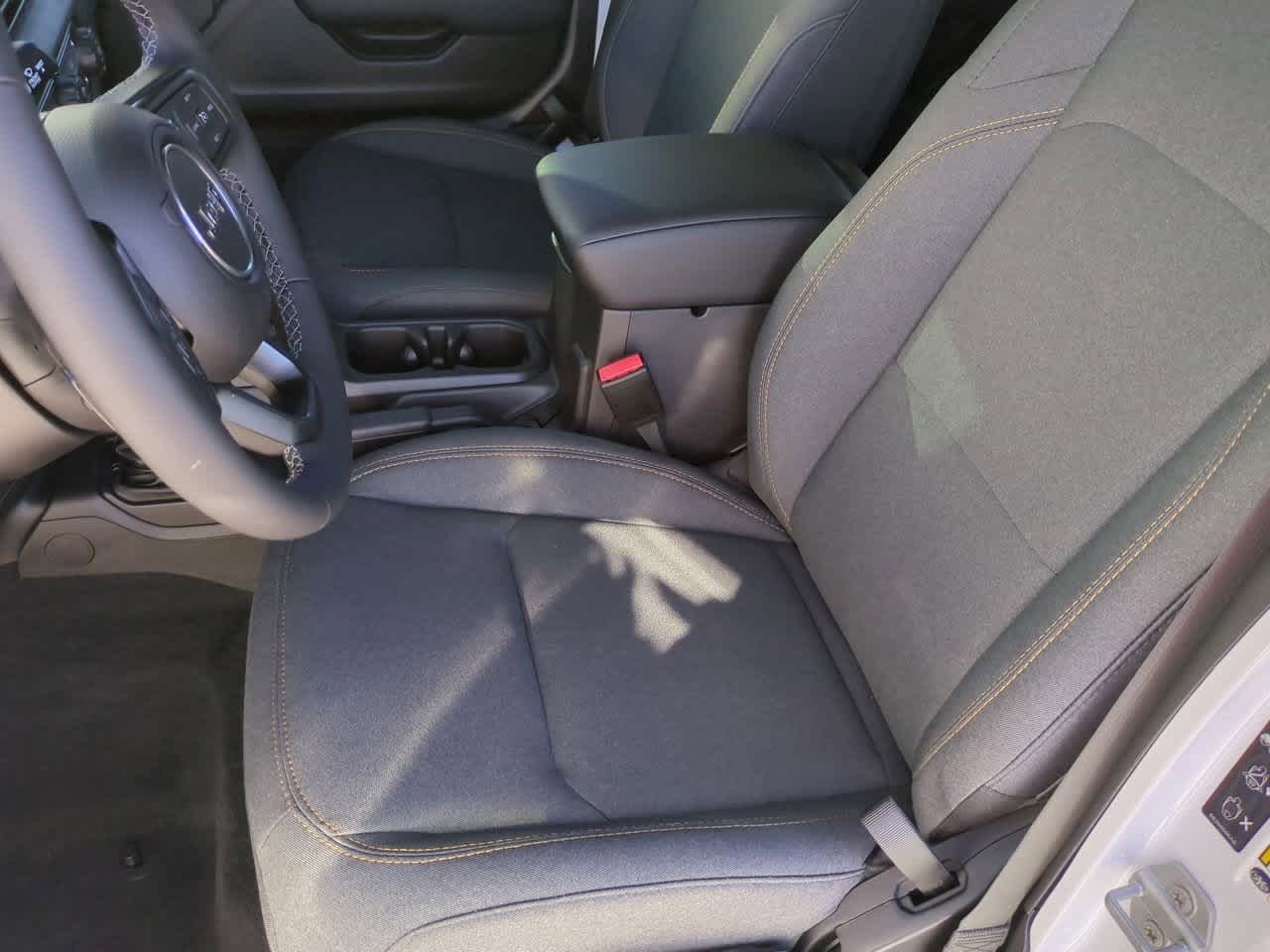 Thumbnail: 2025 Jeep Wrangler - 17