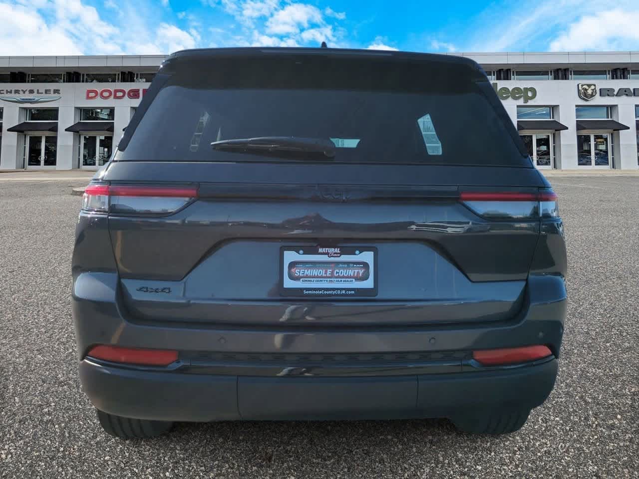 Thumbnail: 2025 Jeep Grand Cherokee - 7