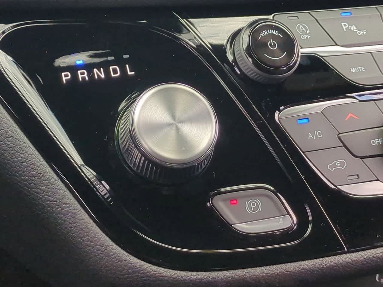 Thumbnail: 2026 Chrysler Pacifica - 32