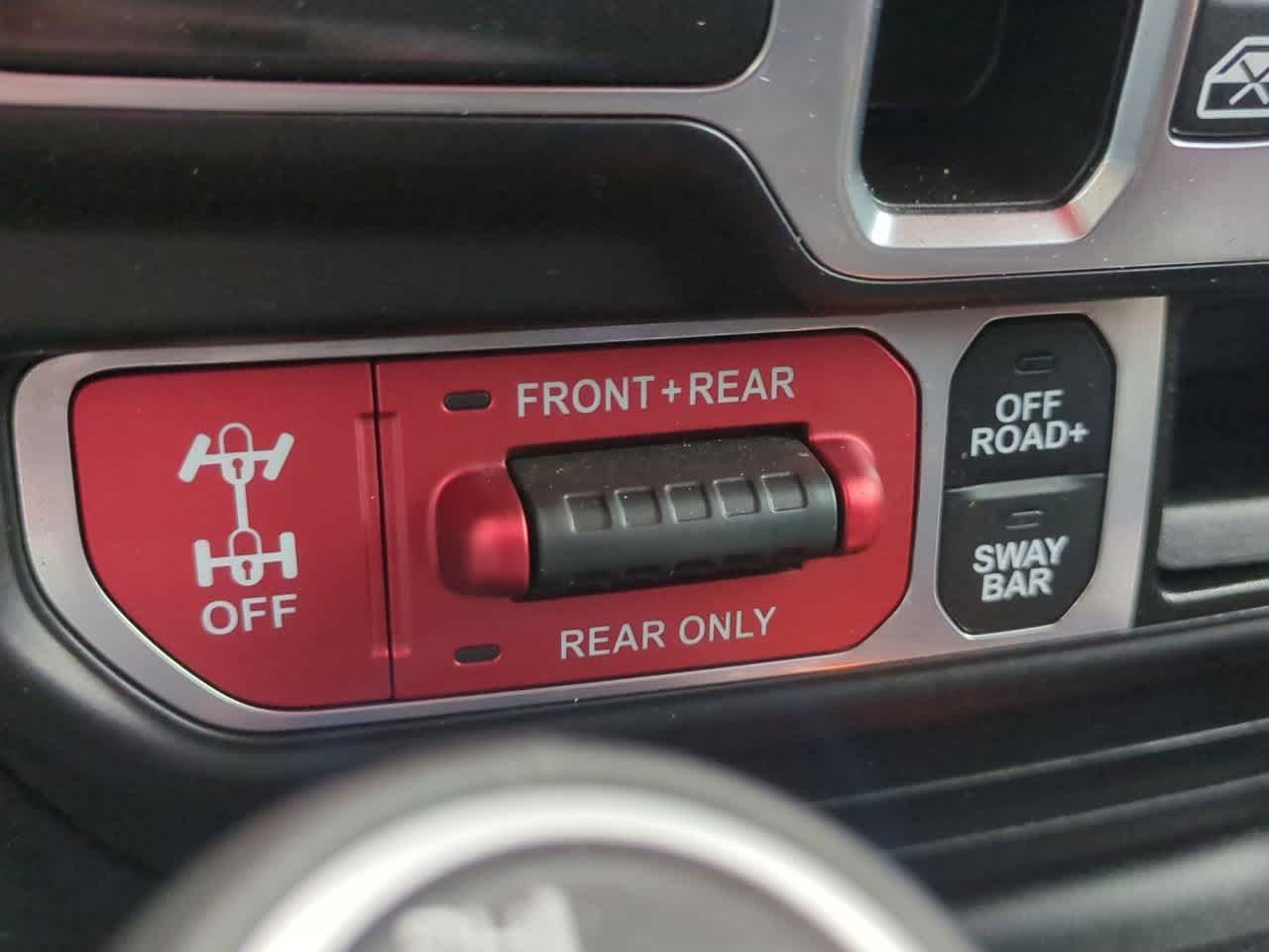 Thumbnail: 2021 Jeep Wrangler - 18