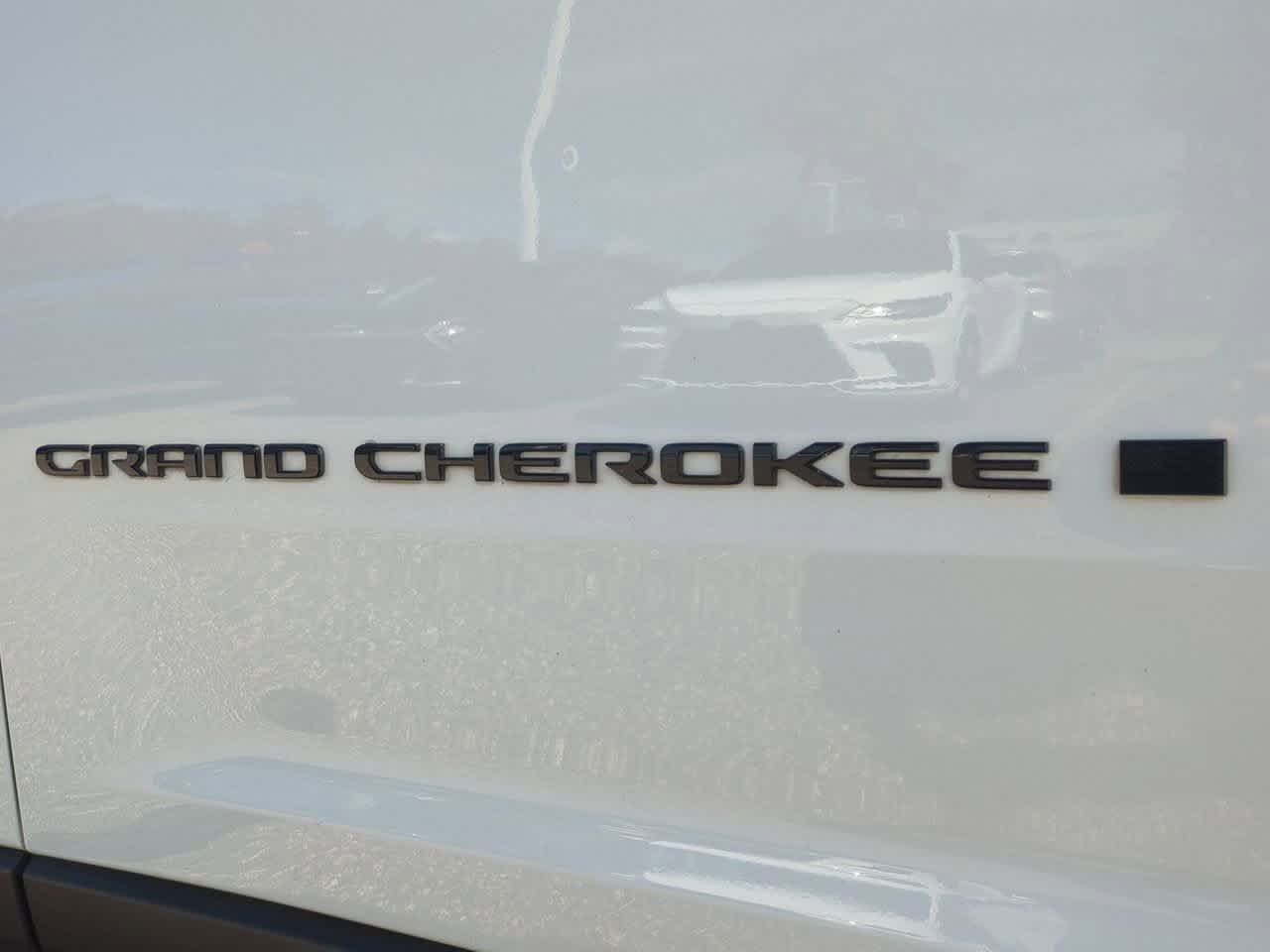 Thumbnail: 2023 Jeep Grand Cherokee L - 13