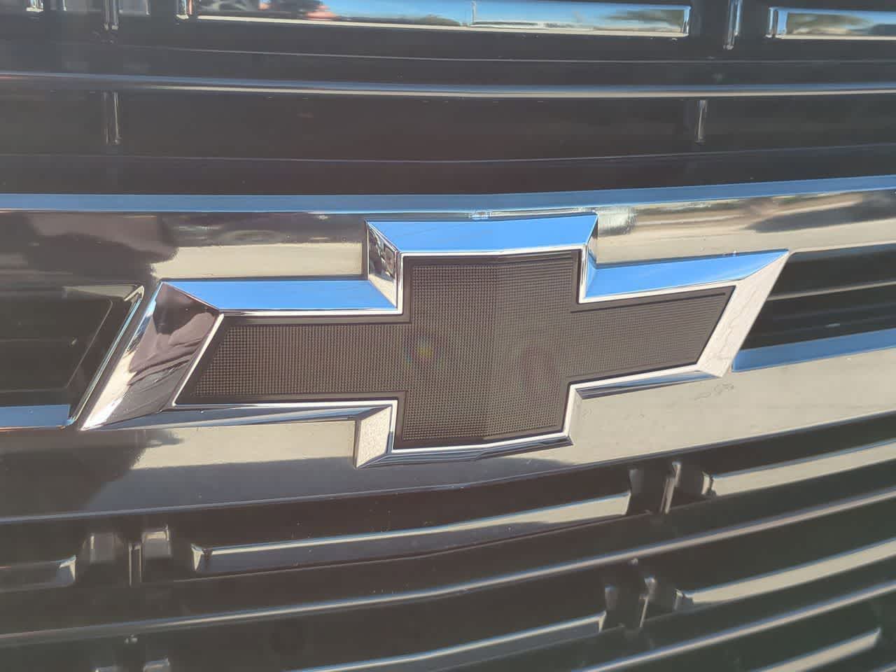 Thumbnail: 2021 Chevrolet Suburban - 12