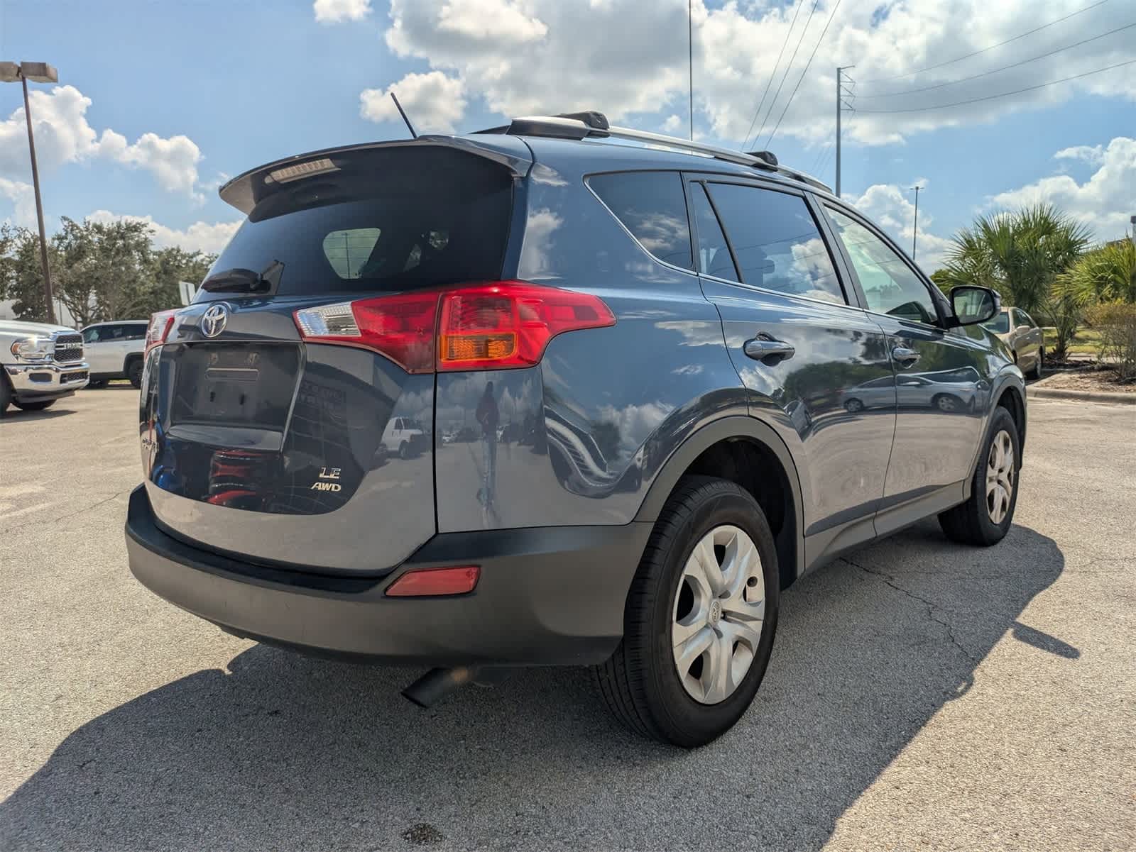 Thumbnail: 2014 Toyota RAV4 - 4