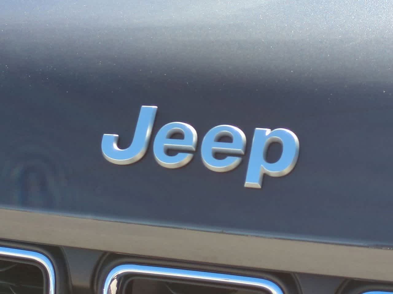 Thumbnail: 2025 Jeep Grand Cherokee L - 12