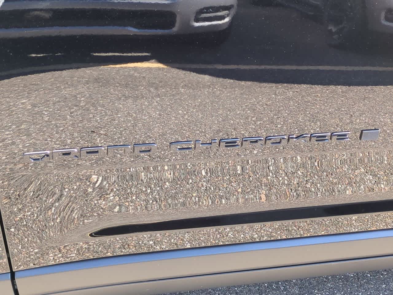 Thumbnail: 2025 Jeep Grand Cherokee - 13