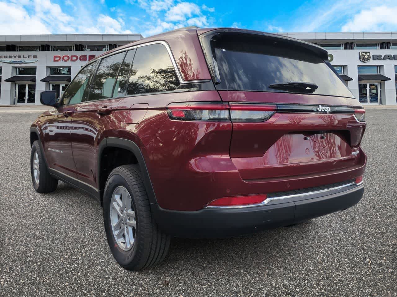 Thumbnail: 2025 Jeep Grand Cherokee - 6