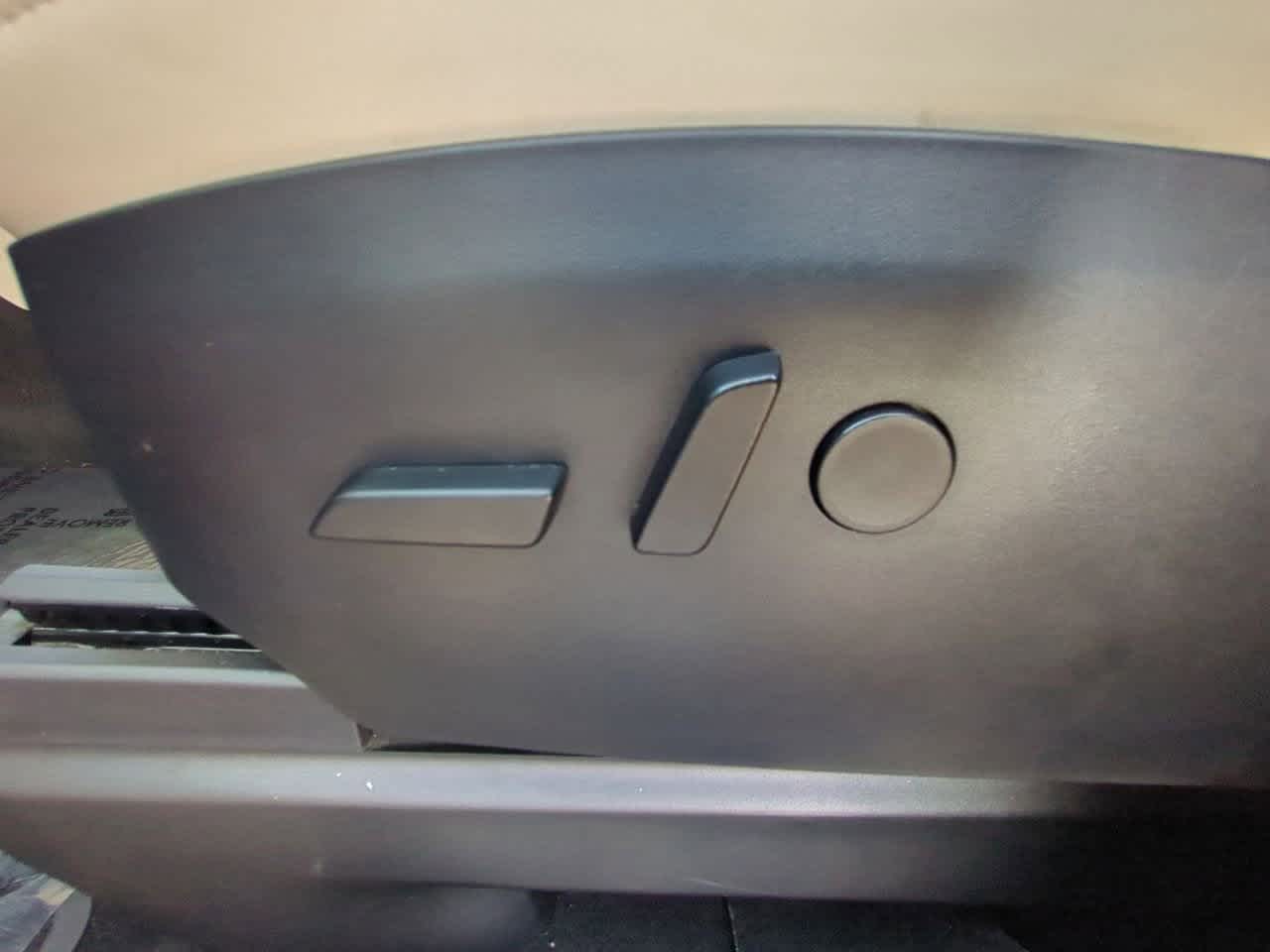 Thumbnail: 2020 Tesla Model X - 16