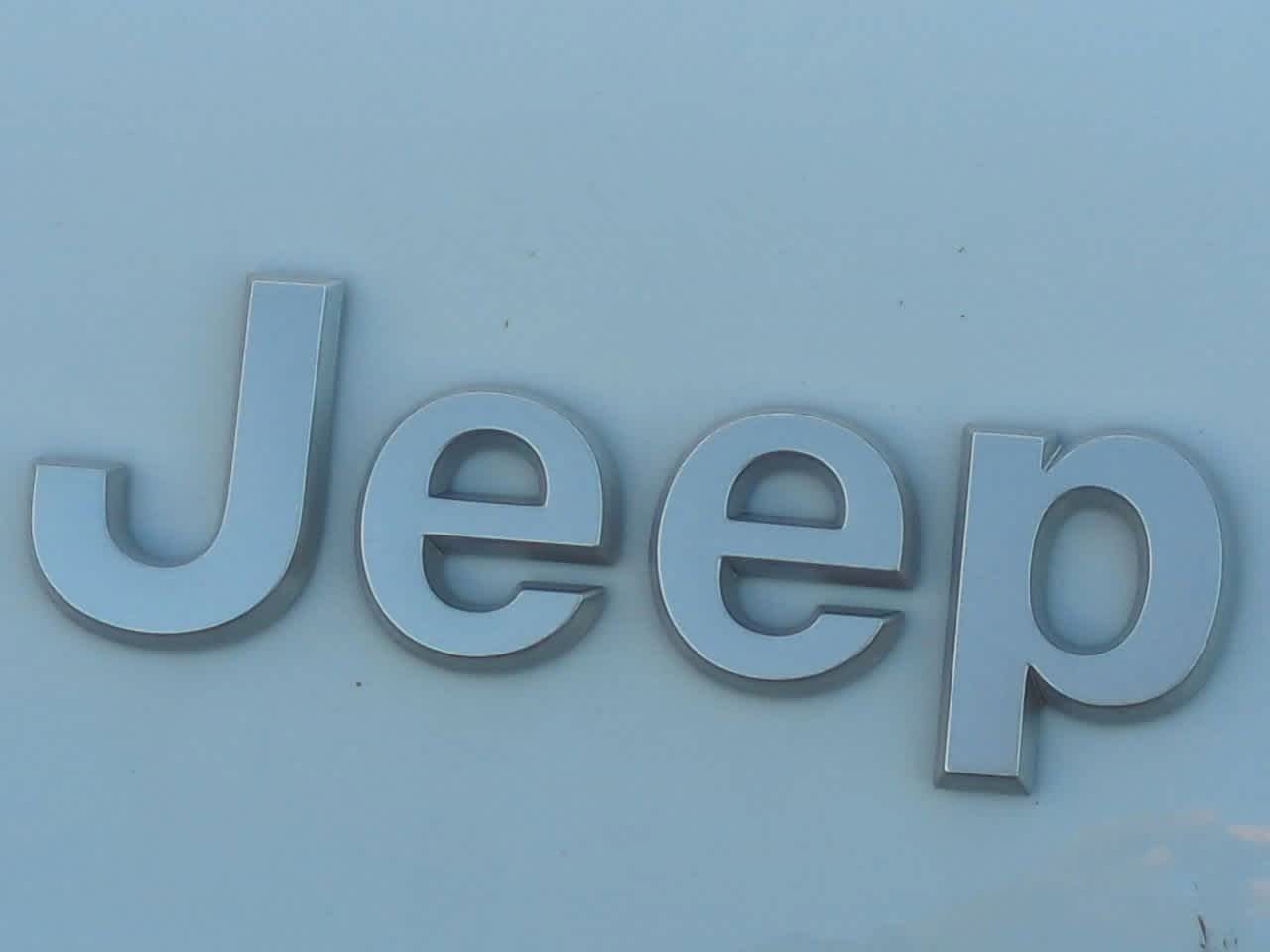 Thumbnail: 2025 Jeep Grand Cherokee - 12