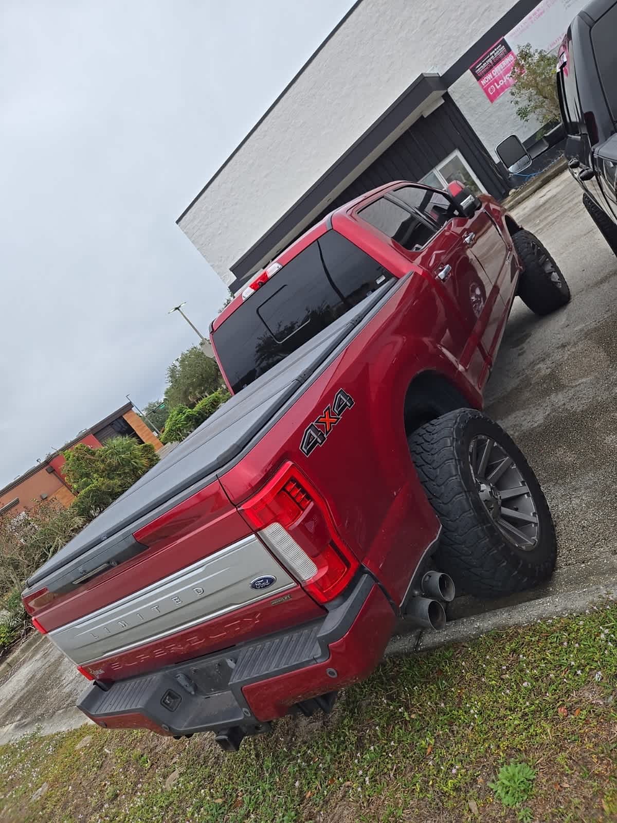 Thumbnail: 2019 Ford Econoline - 10