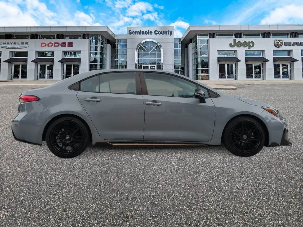 Thumbnail: 2022 Toyota Corolla - 9