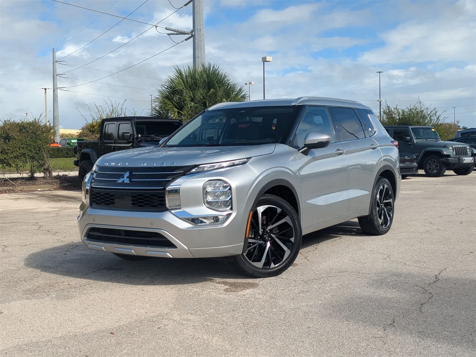 2024 Mitsubishi Outlander SEL -
                  Sanford, FL