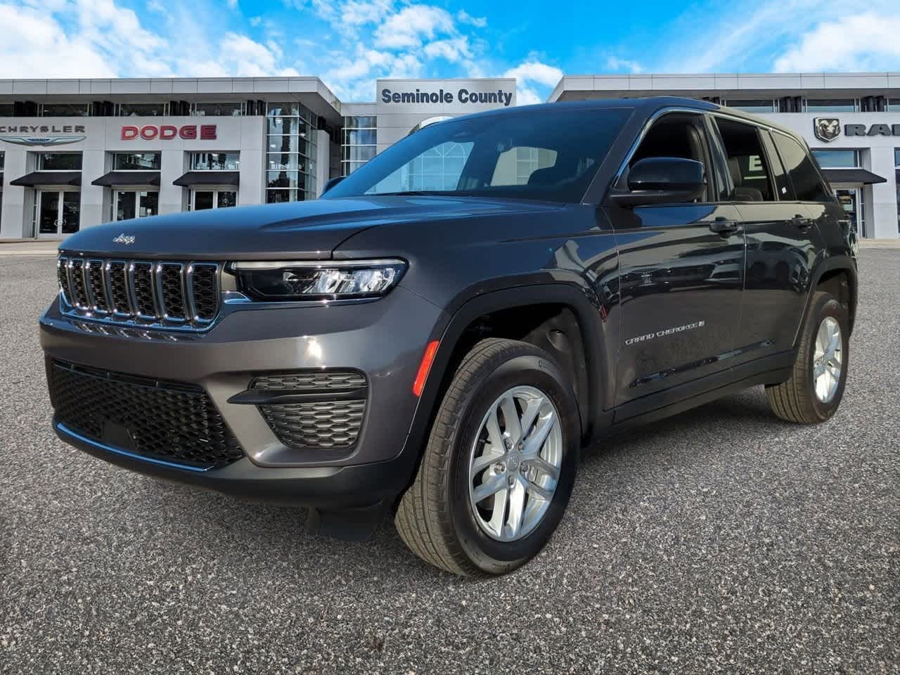 Thumbnail: 2025 Jeep Grand Cherokee - 4
