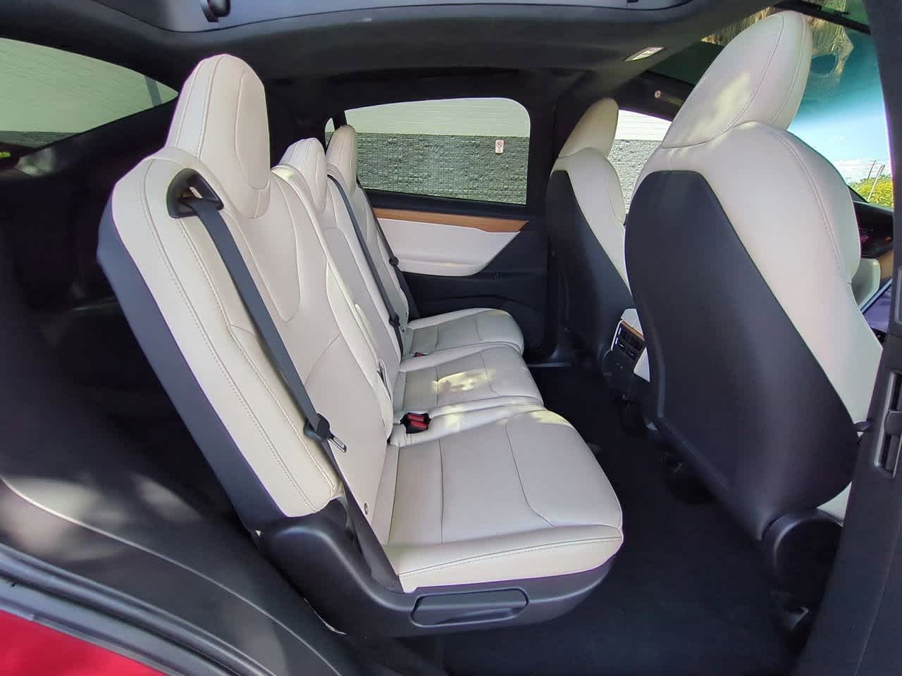 Thumbnail: 2020 Tesla Model X - 19