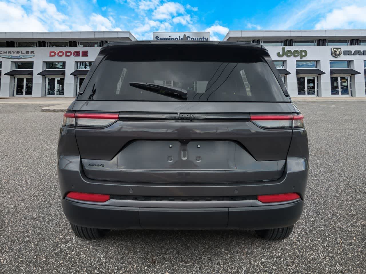 Thumbnail: 2026 Jeep Grand Cherokee - 7