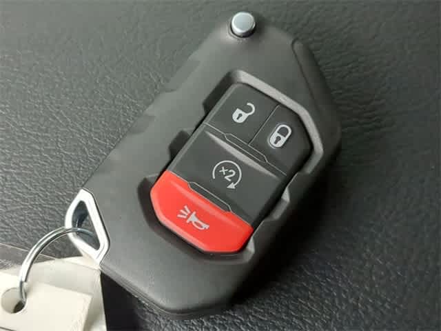 Thumbnail: 2025 Jeep Wrangler - 34