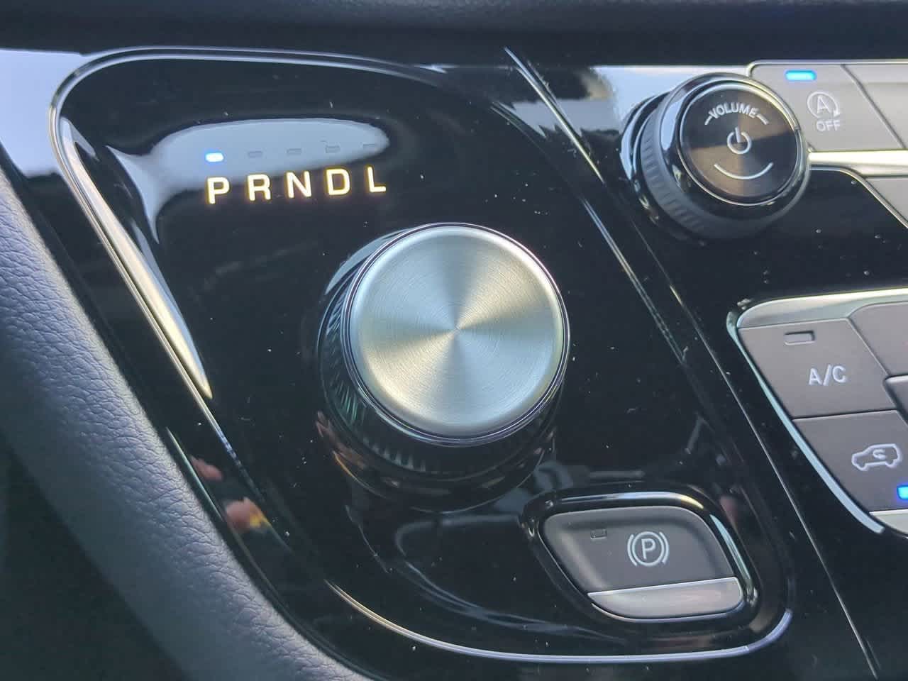 Thumbnail: 2026 Chrysler Pacifica - 33