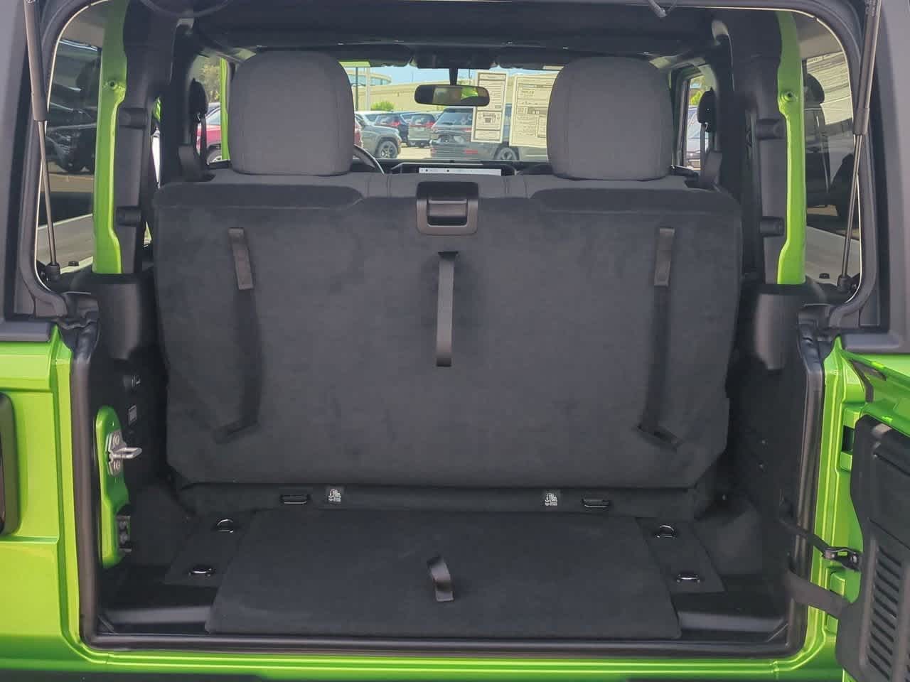 Thumbnail: 2025 Jeep Wrangler - 33