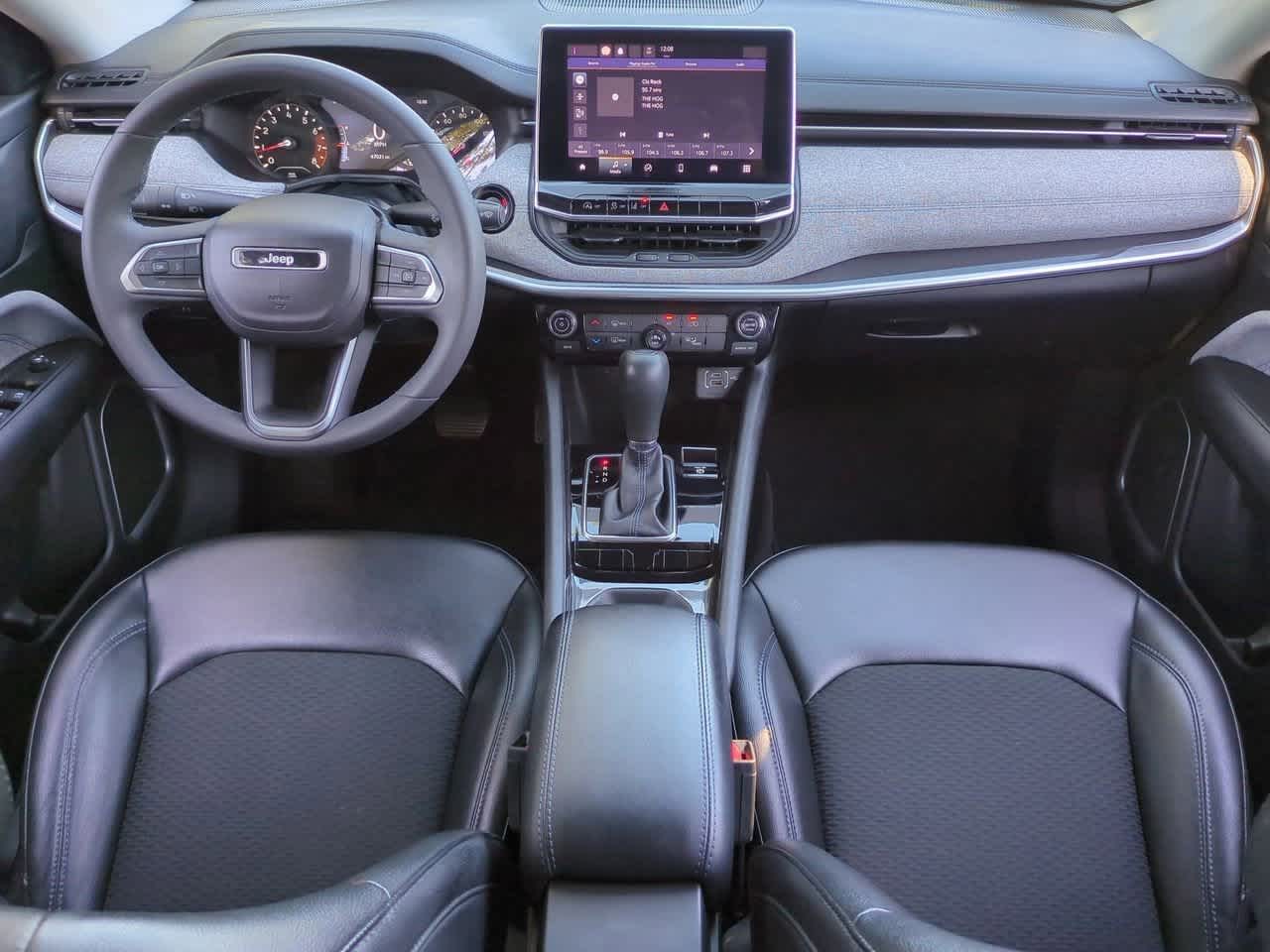 Thumbnail: 2022 Jeep Compass - 16