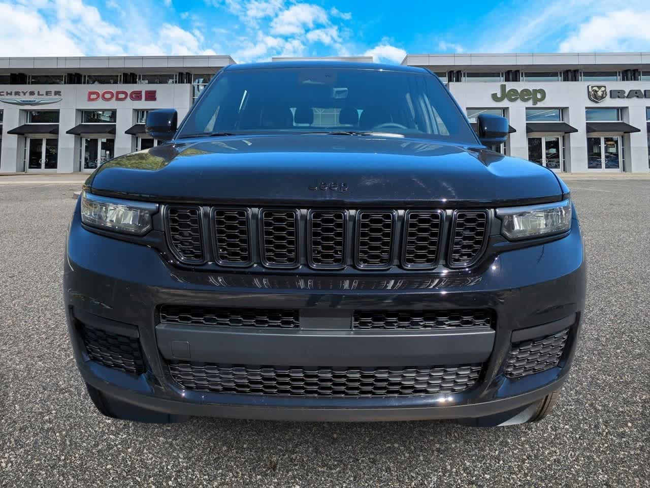 Thumbnail: 2025 Jeep Grand Cherokee L - 2