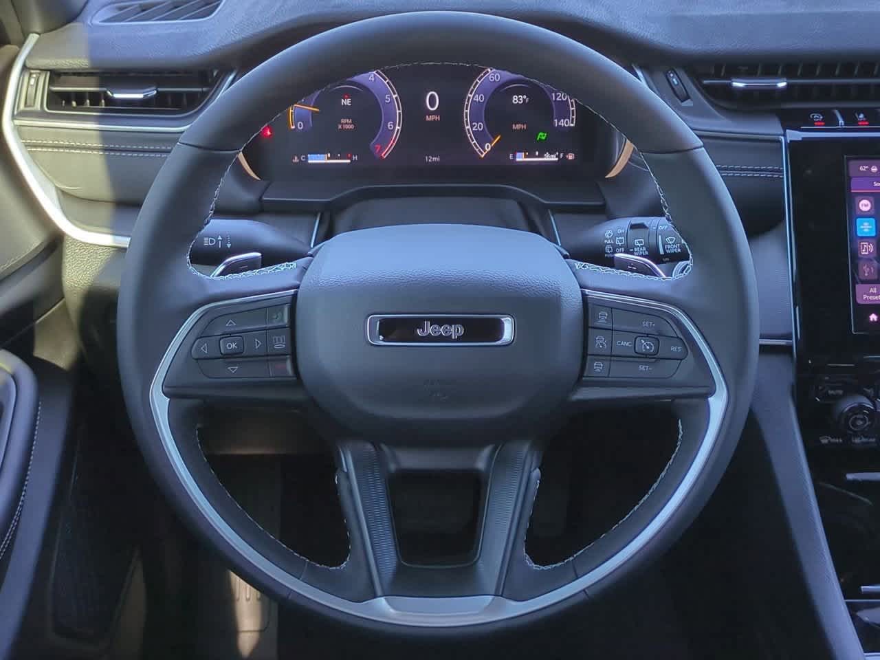 Thumbnail: 2025 Jeep Grand Cherokee - 24