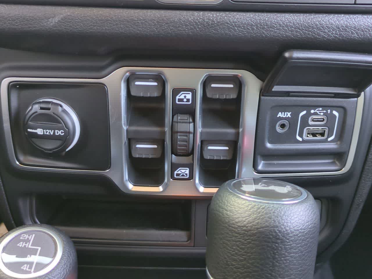 Thumbnail: 2026 Jeep Wrangler - 30