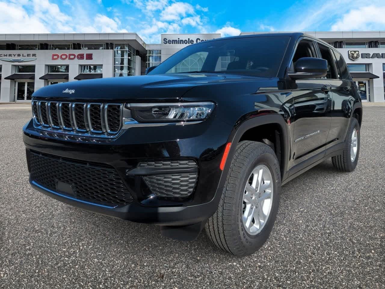 Thumbnail: 2025 Jeep Grand Cherokee - 4
