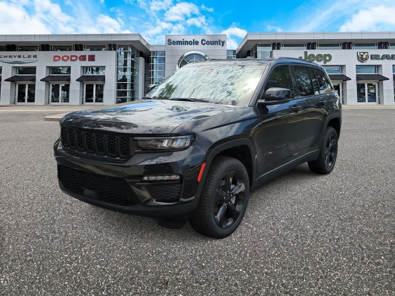 Thumbnail: 2025 Jeep Grand Cherokee - 4