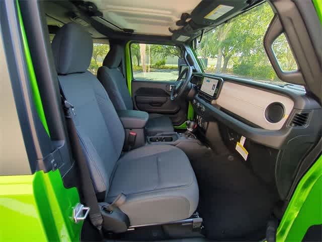 Thumbnail: 2025 Jeep Wrangler - 19