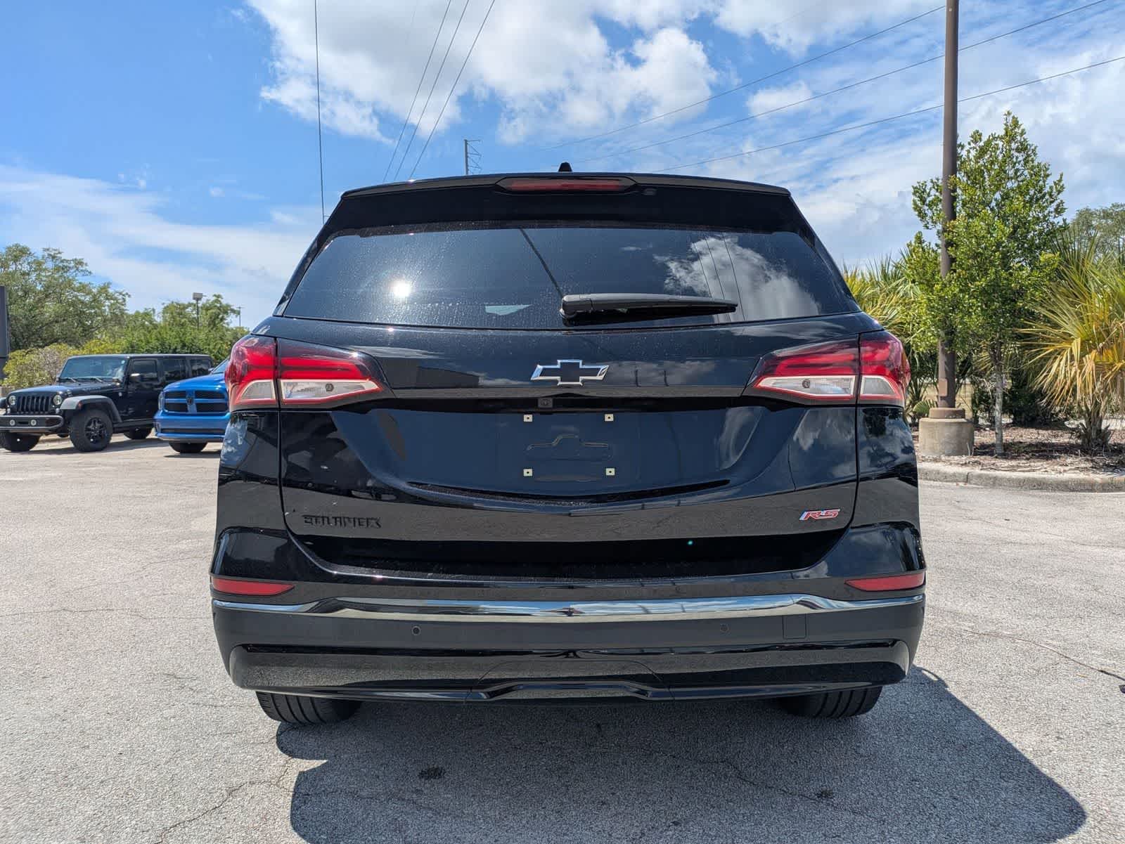 Thumbnail: 2023 Chevrolet Equinox - 5