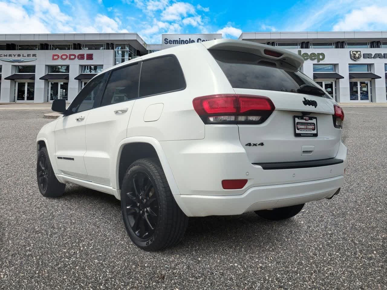 Thumbnail: 2022 Jeep Grand Cherokee - 6