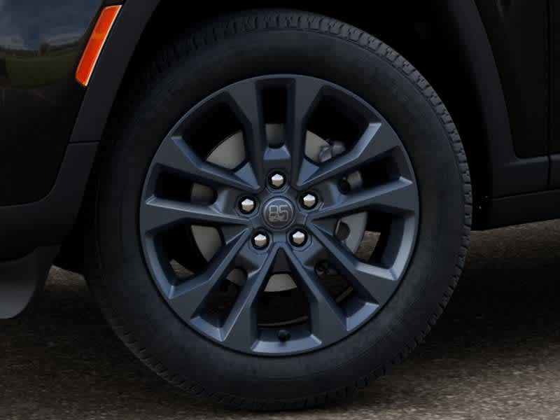 Thumbnail: 2026 Jeep Grand Cherokee L - 8