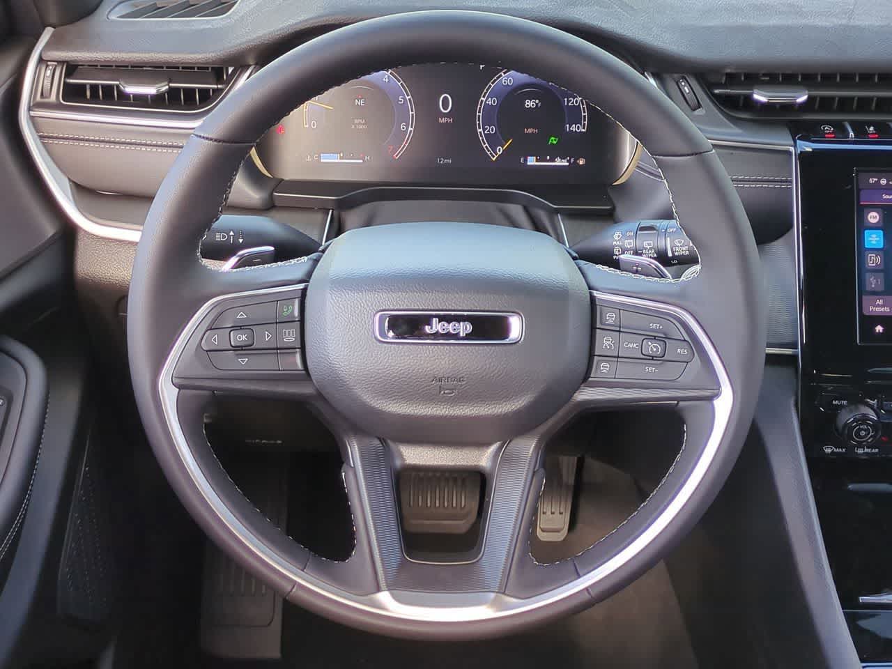 Thumbnail: 2025 Jeep Grand Cherokee L - 24