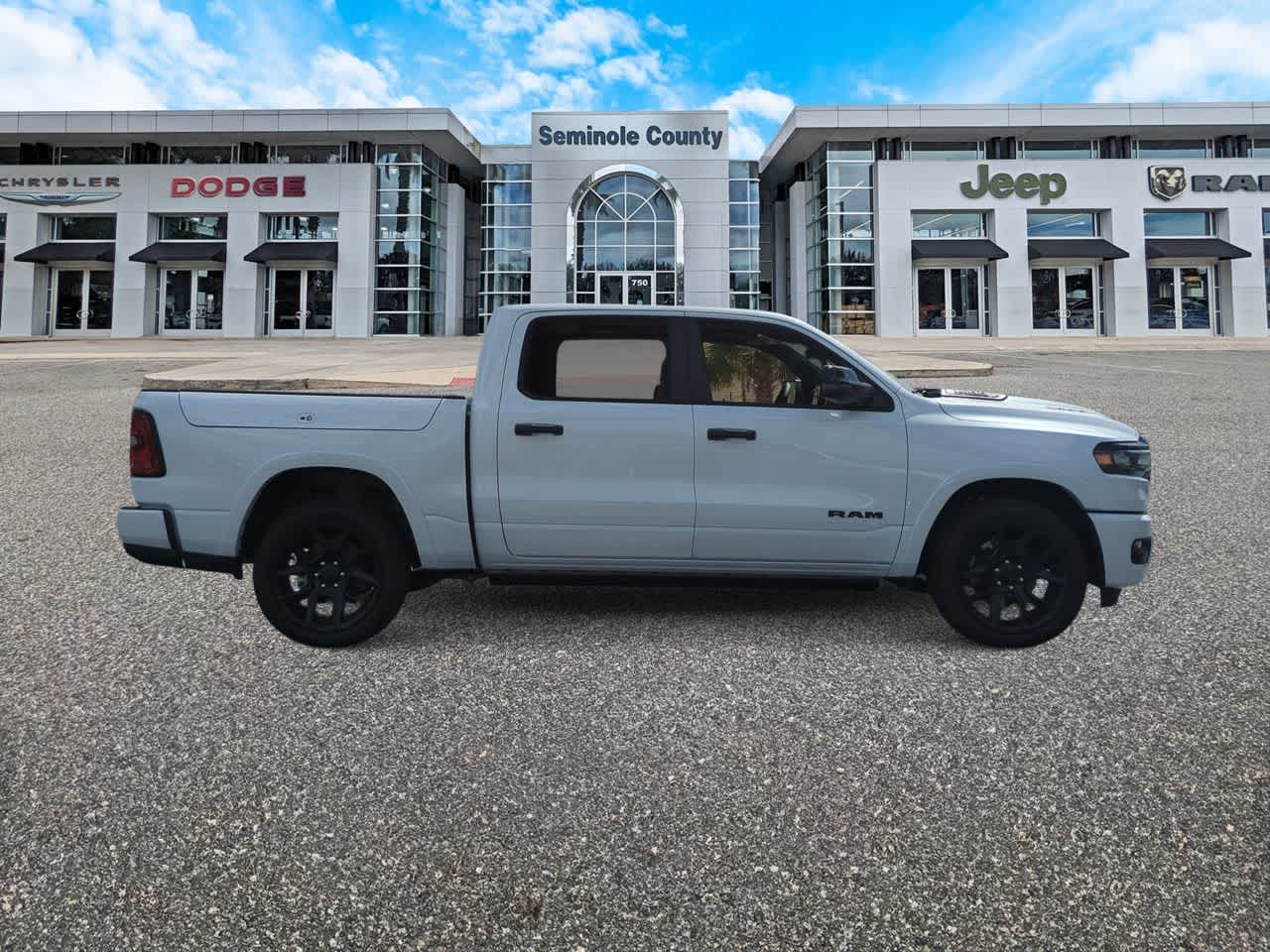 Thumbnail: 2026 RAM 1500 - 9